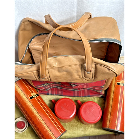 Vintage Thermos Picnic Set Red Plaid Carry Tote Bag 1970s Retro Christmas Decor - Picture 12 of 14